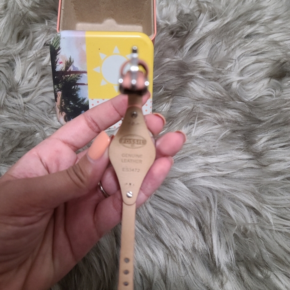 Fossil Watch - Picture 4 of 4